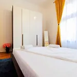 Timeless In A Historic Landmark Appartement Timişoara