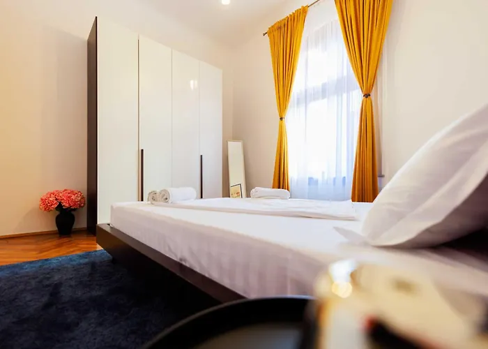 Timeless In A Historic Landmark Apartamento