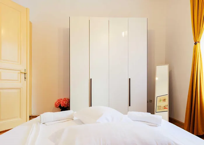 Apartamento Timeless In A Historic Landmark Timişoara